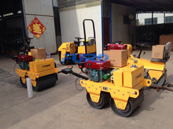 福瑞得壓路機(jī)座駕壓路機(jī)、手扶壓路機(jī)準(zhǔn)備發(fā)貨
